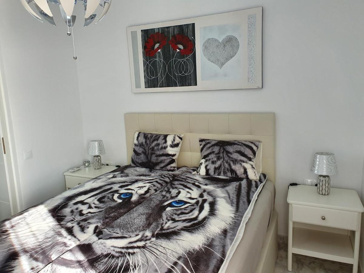 Iris Del Mar Apartment Benalmadena Bagian luar foto
