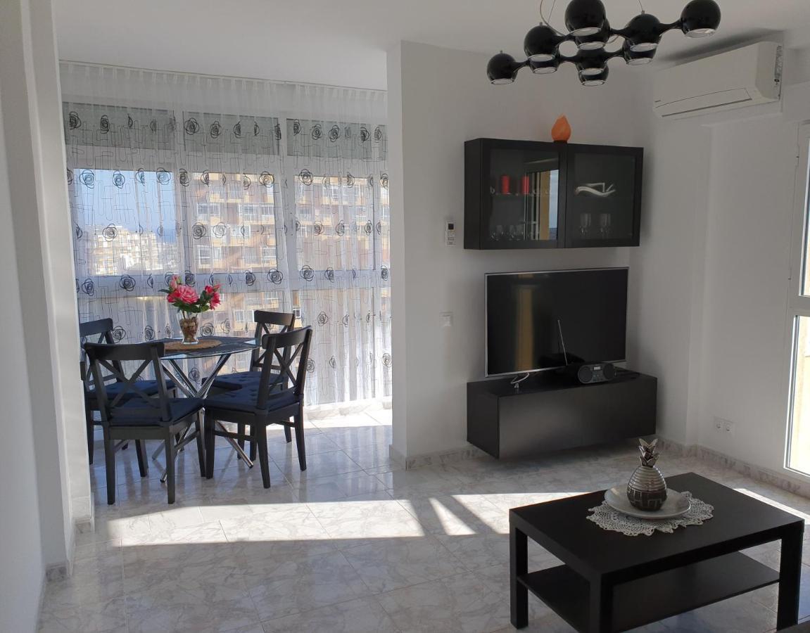 Iris Del Mar Apartment Benalmadena Bagian luar foto
