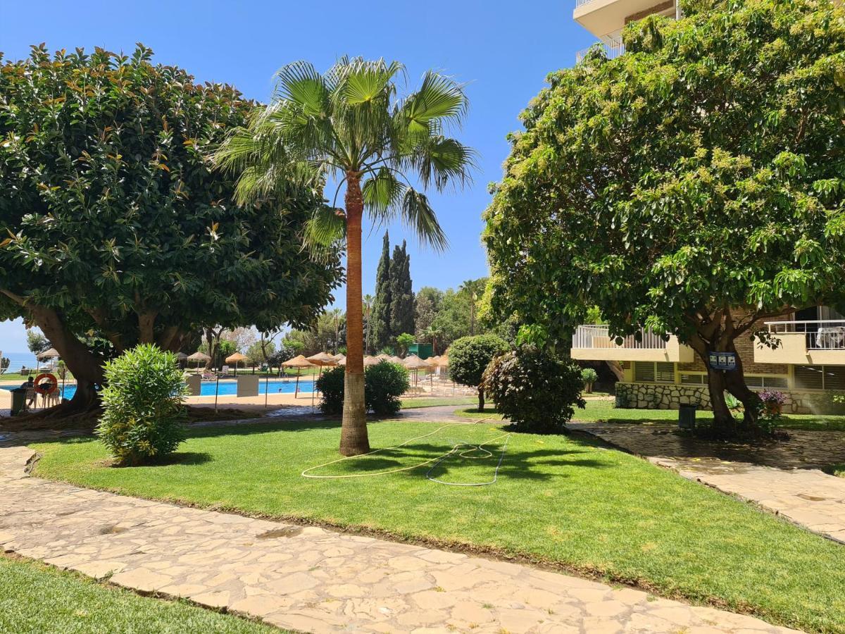 Iris Del Mar Apartment Benalmadena Bagian luar foto